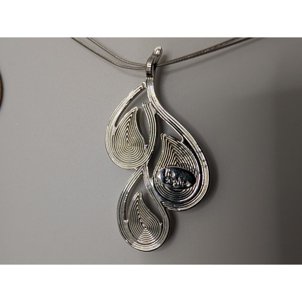 Lia Sophia Teardrop Pendant Necklace 18-inch SilverTone wire Mother of Pearl - Picture 3 of 5
